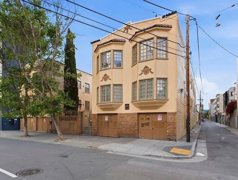 Garden Court Apartments building