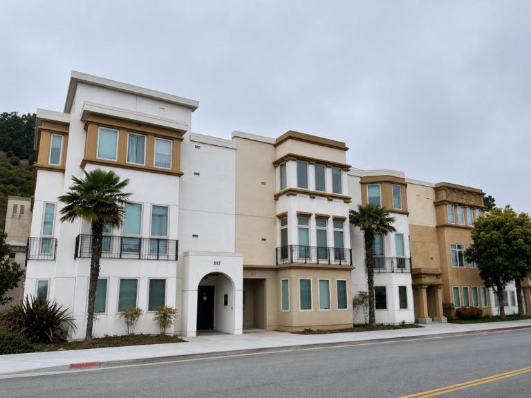 Candlestick Heights Waitlist building