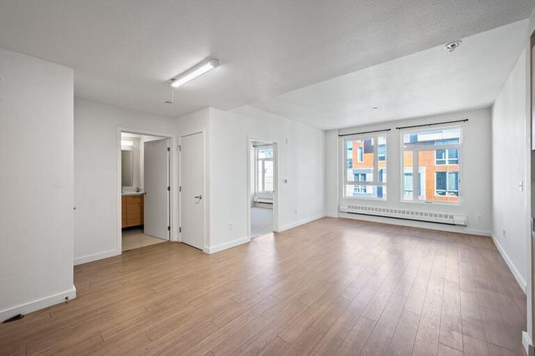 Windows 2052 31 Page Street Unit 503
